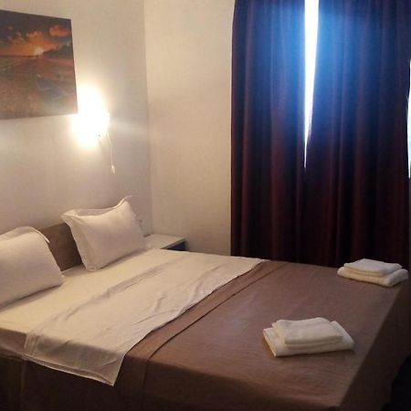 Nelmar Hotell Năvodari Exteriör bild